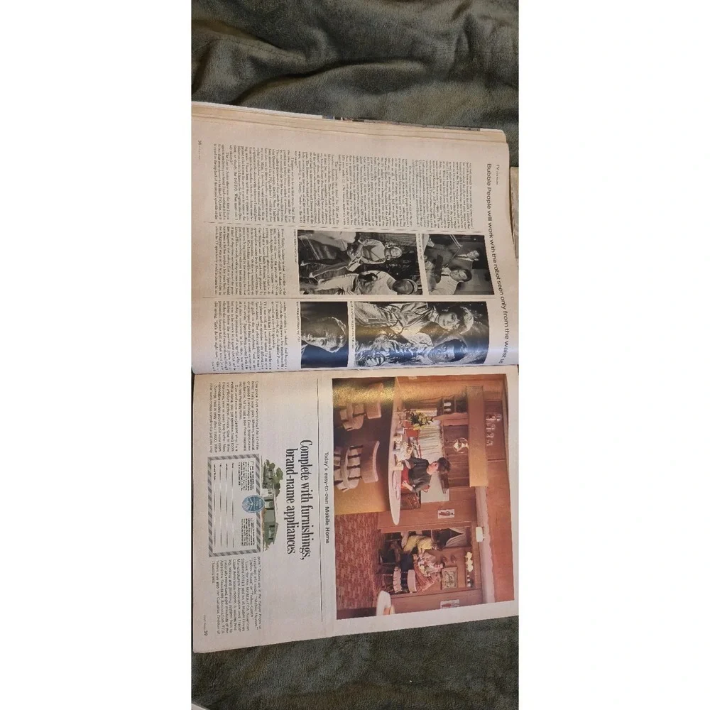 Vintage 1965 LOOK Magazine Lot of 4 JFK‎ Kennedy w/ Protectors & Life Boards